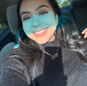 Meet your Posher, Eva